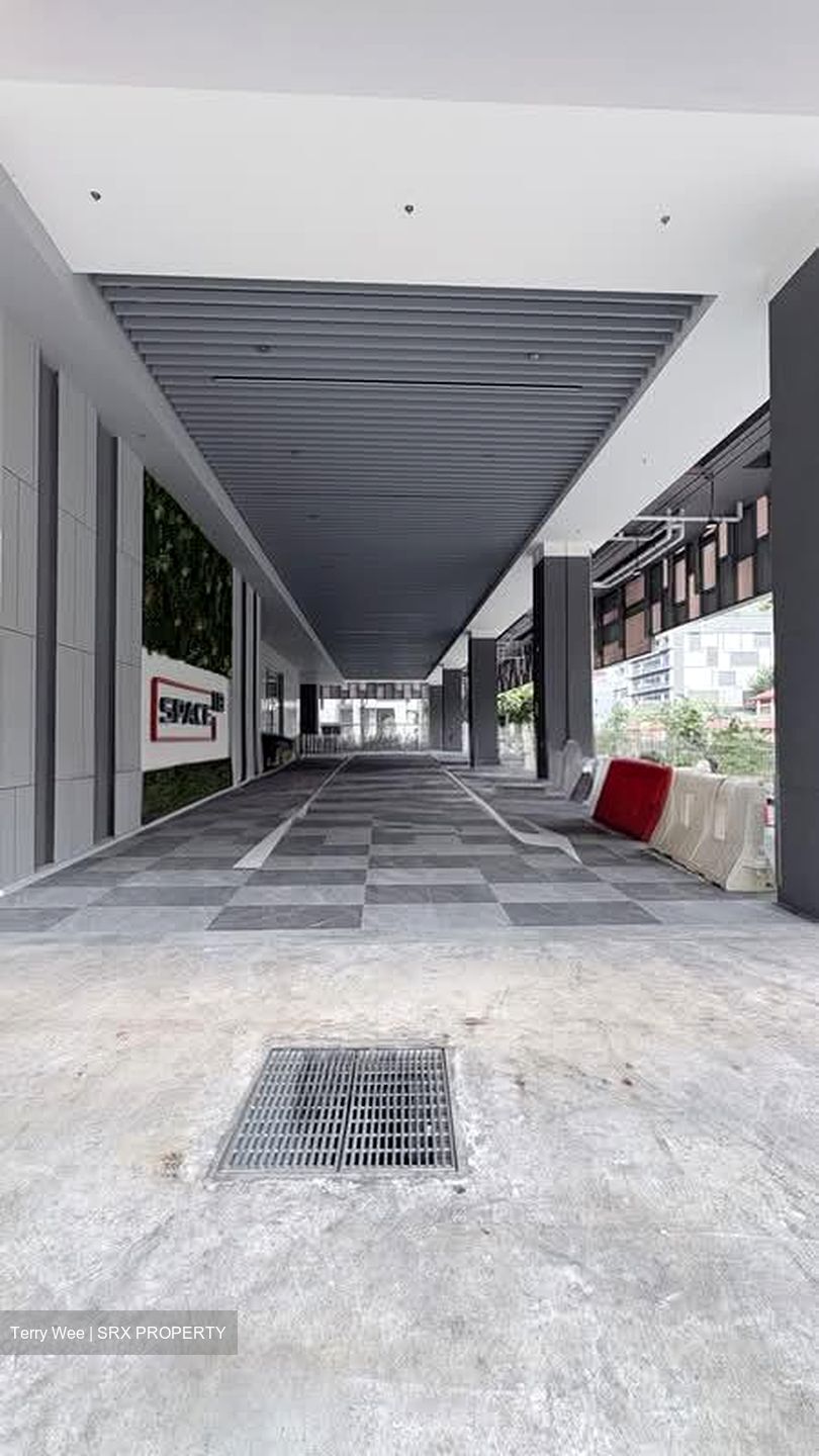Space 18 (D12), Factory #575906061